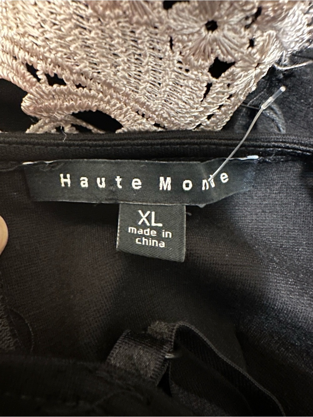 NWOT Haute Monde Black Bodycon Dress with Cream/White Lace Appliqué Detailing - Picture 6 of 7